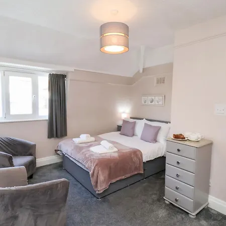 North * Scarborough